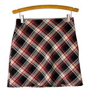 H&M red black tan plaid preppy academia holiday Christmas mini skirt 6